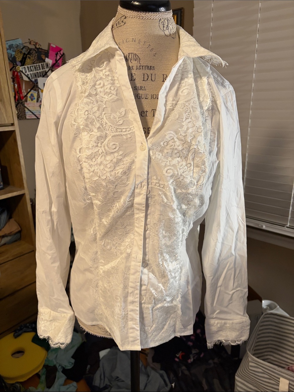 Coldwater Creek White Lace-Front Button-Up Women's Top - Medium